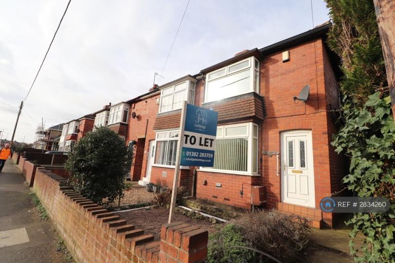 3 bedroom house in Grosvenor Road, Doncaster, DN11 (3 bed) (#2834260)