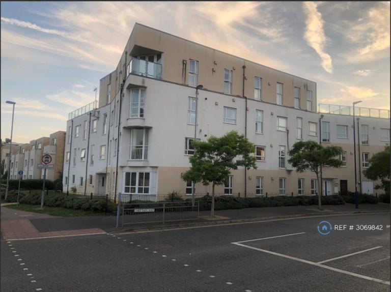 2 bedroom flat in Chieftain Way, Cambridge, CB4 (2 bed) (#3069842)