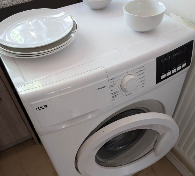 Logik 7kg washing machine read description 