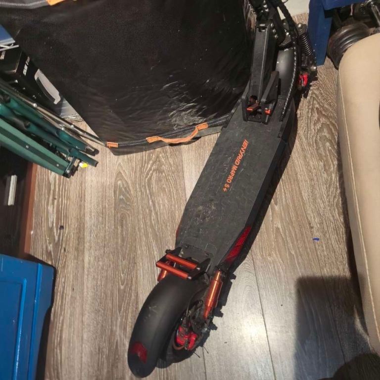 iENYRID M4 Pro S+ – High-Performance 800W All-Terrain Electric Scooter