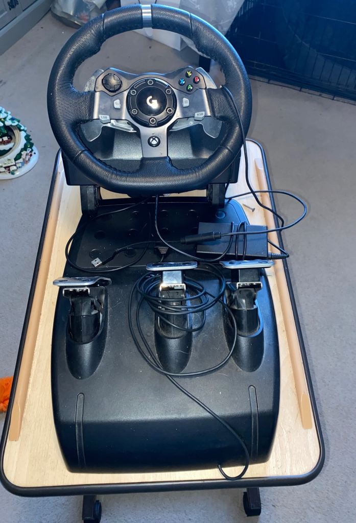 Xbox wheel and pedals 