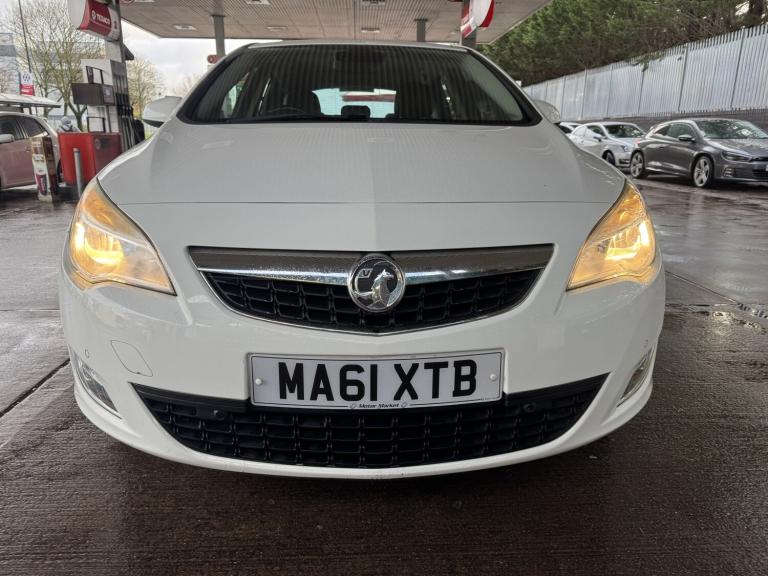 VAUXHALL ASTRA 2.0 CDTi ecoFLEX Elite 2011