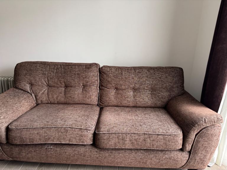 Bargain Living Room Set! Brown Fabric 3+2 Seater Sofas