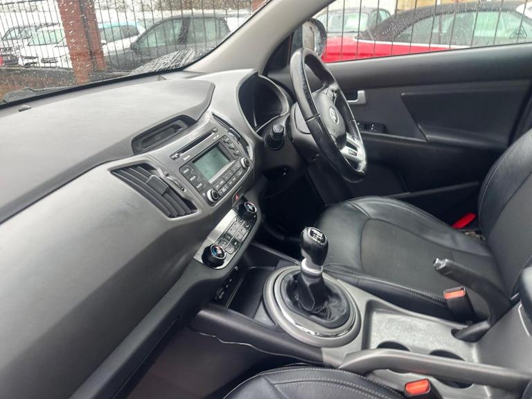 KIA SPORTAGE 1.7 CRDi EcoDynamics 2 2WD Euro 5 (s/s) 5dr 2015