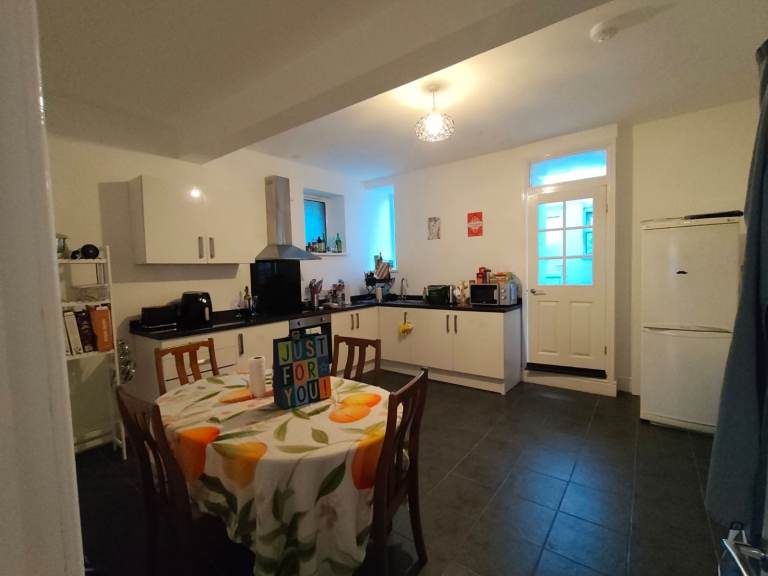 Single Room to Rent – Tonypandy CF40
