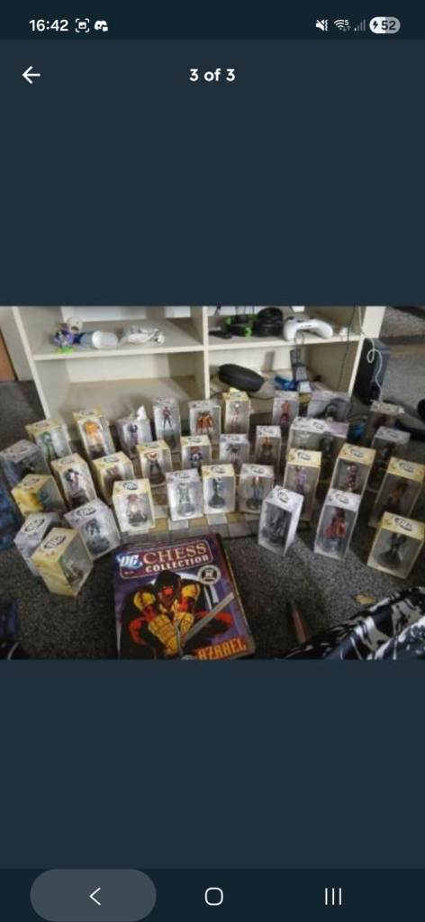 Eaglemoss Dc chess set