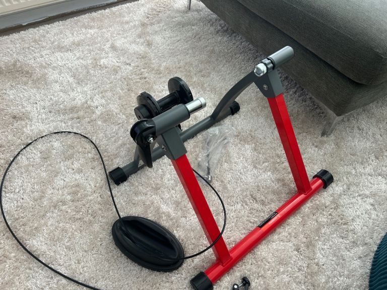 Indoor bike trainer exercise equipment 