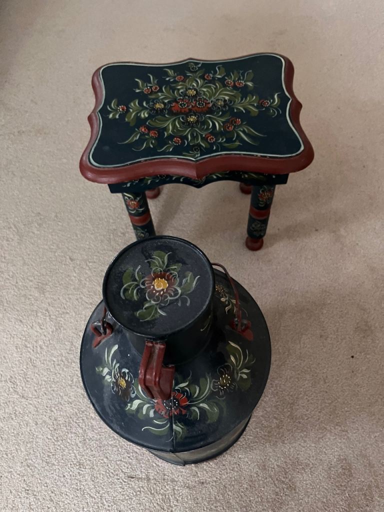 Hindeloopen Milk Churn and stool 
