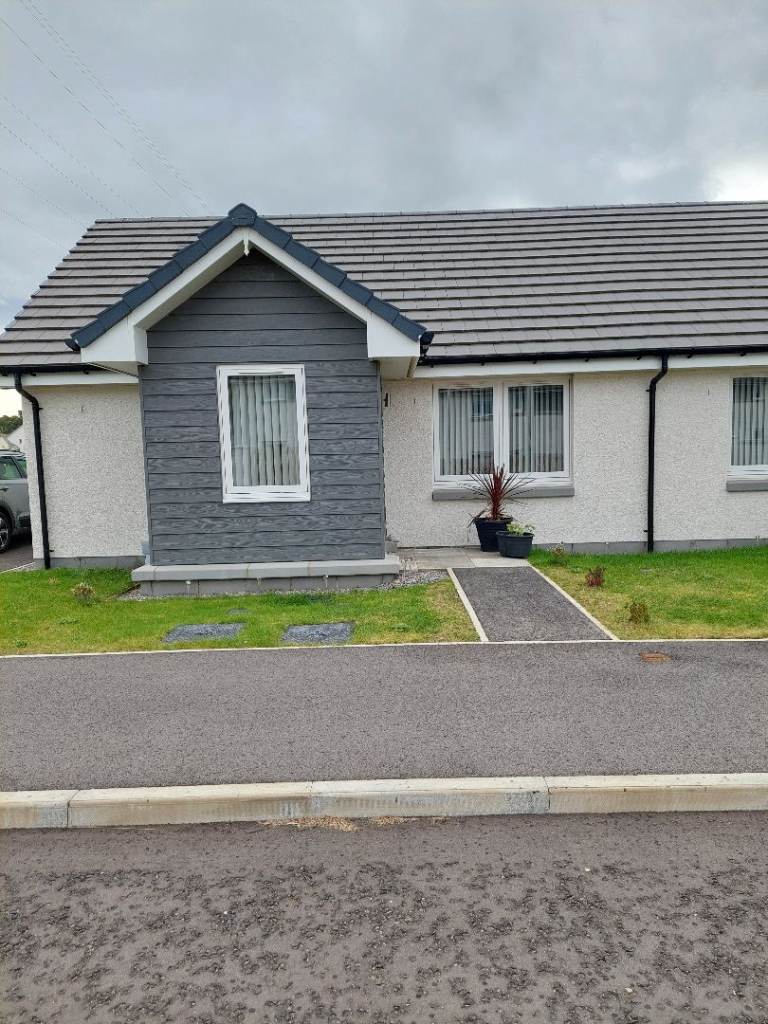 Bungalow swap,   The Maples, Ness Side 