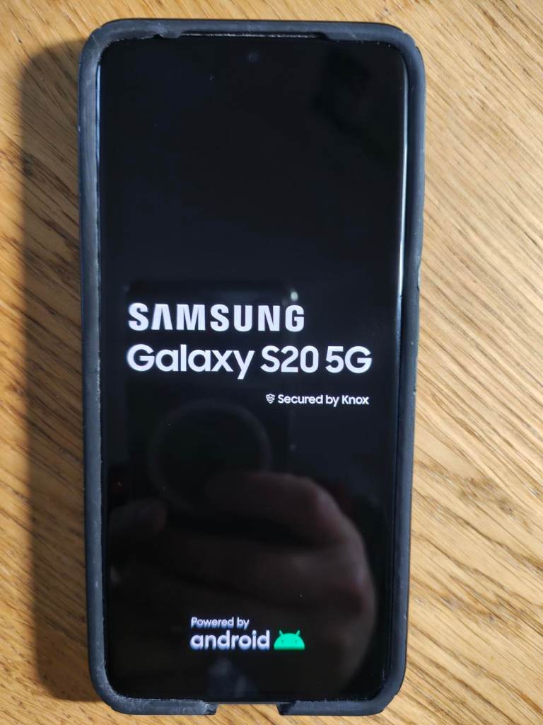 Used Samsung Galaxy S20 5G - Unlocked - SIM Free