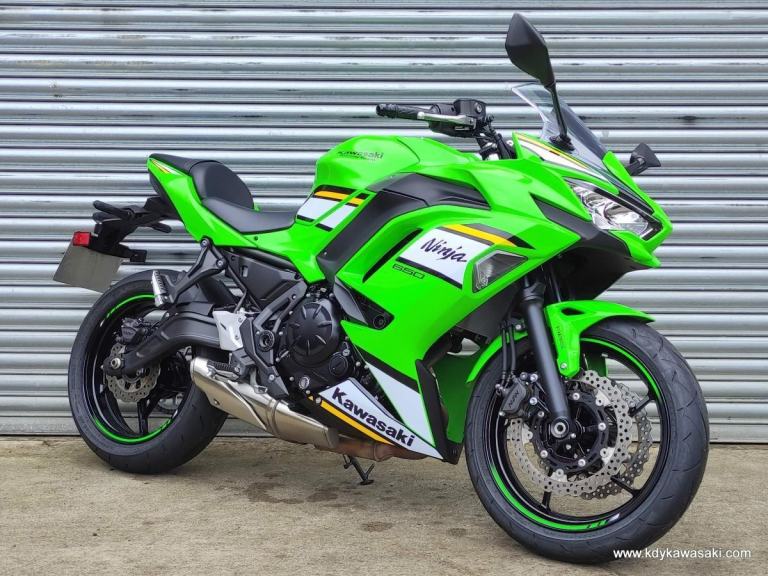 2025 Kawasaki Ninja 650 in KRT colours