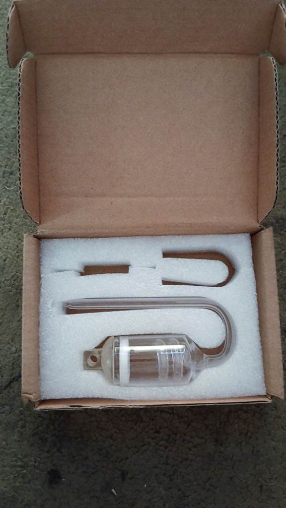 Glass Aquarium CO_2 Bubble Counter