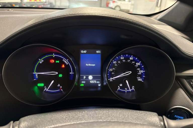 2022 Toyota C-HR 1.8 VVT-h GPF Design SUV 5dr Petrol Hybrid CVT Euro 6 (s/s) (122 ps) Automa SUV ...