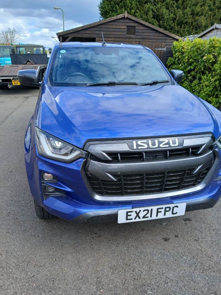 Isuzu d max v cross 4x4
