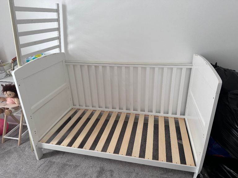 White Wooden Baby Cot Bed – Good Condition