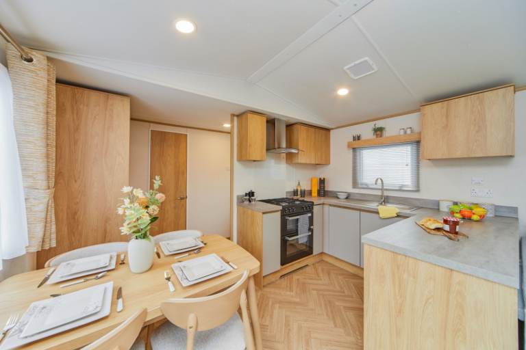 Brand New Luxury Holiday Home at Abbots Salford, Evesham, Worcestshire