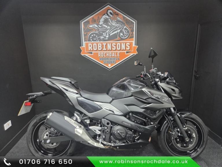 2025 25 Kawasaki Z7 Z7 Hybrid with 1004 miles.