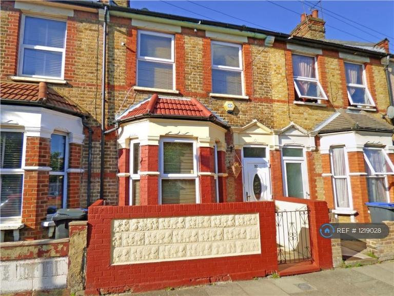 2 bedroom house in Henderson Road, London, N9 (2 bed) (#1219028)