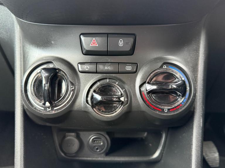 2016 Peugeot 208 1.2 PureTech 110 Allure 3dr HATCHBACK PETROL Manual