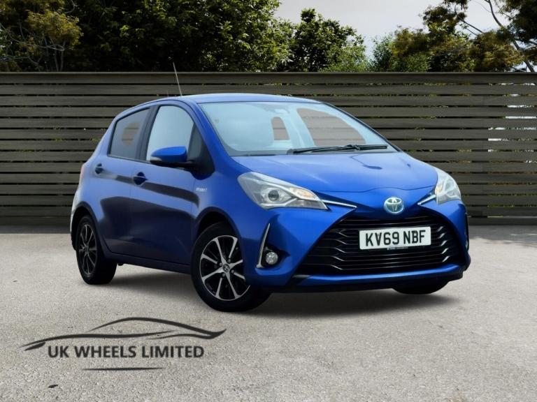 2019 Toyota Yaris 1.5 VVT-h Icon Tech E-CVT Euro 6 (s/s) 5dr HATCHBACK Petrol/Electric Hybrid Aut...