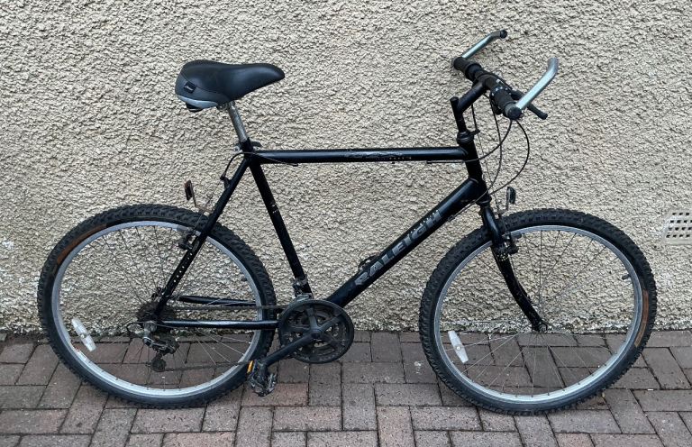 Bike/Bicycle.GENTS RALEIGH “ MAX “ LARGE FRAME MOUNTAIN BIKE 