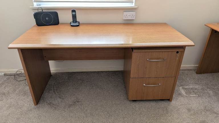 Wooden Office Desk with Drawers – Good Condition
