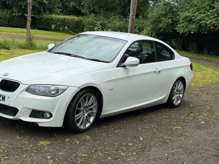 BMW, 3 SERIES, Coupe, 2011, Manual, 1995 (cc), 2 doors
