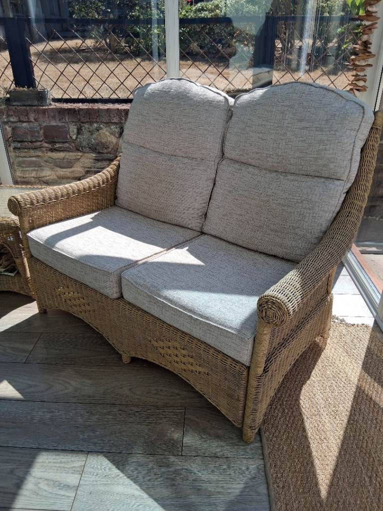 Wicker Conservatory Suite