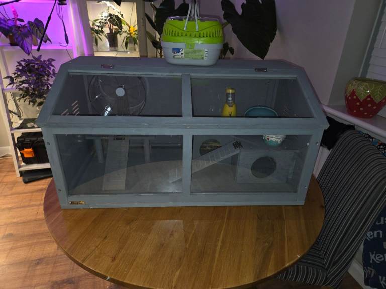 PawHut Large Wooden Small Animal Habitat Cage with accessories.