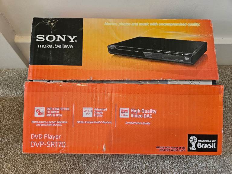 Sony DVP-SR170 compact DVD/CD player with remote control and original box