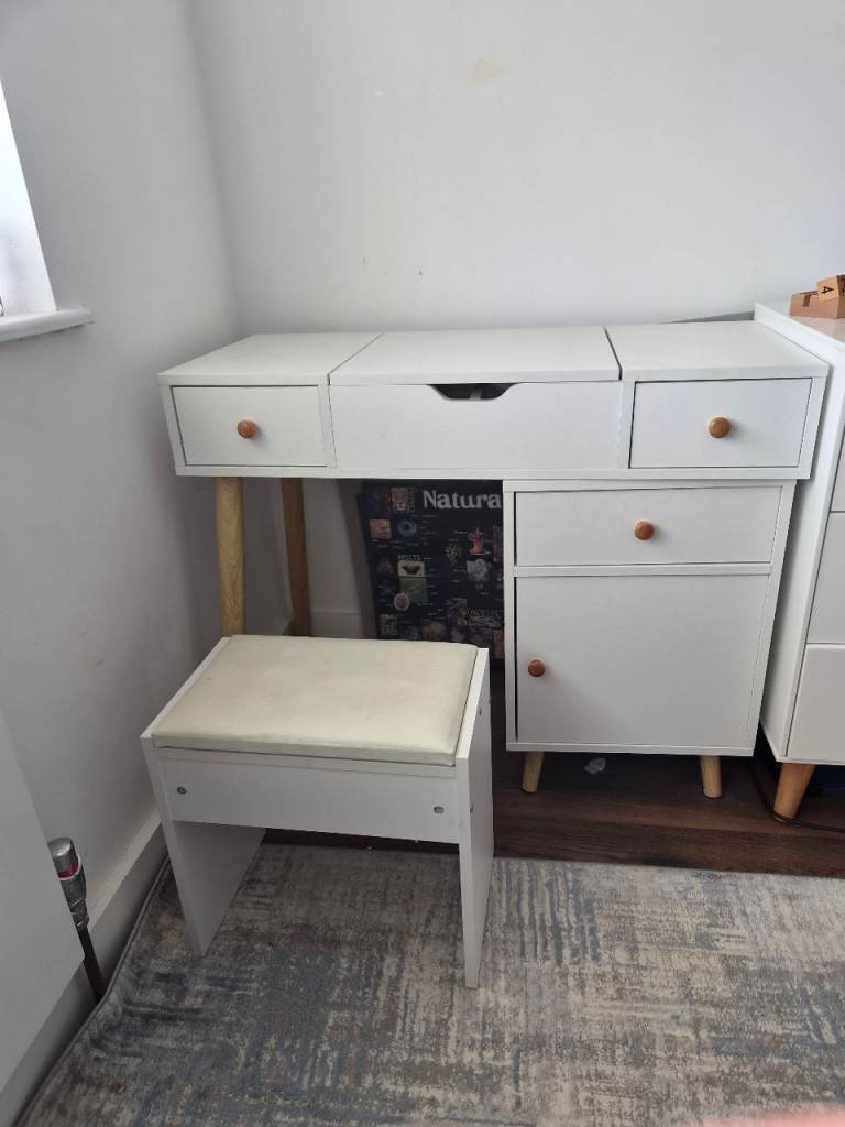 White Dressing Table with Mirror and Stool – Good Condition
