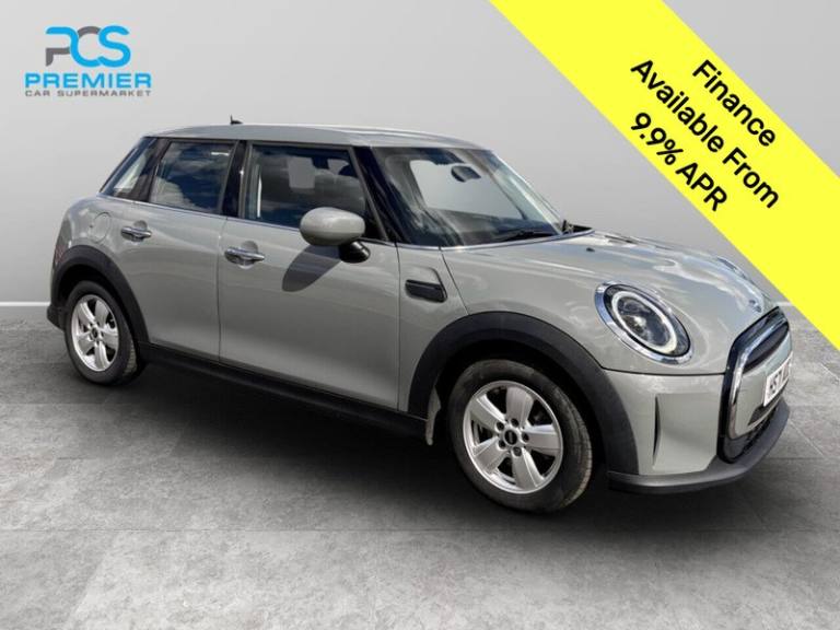 2022 MINI Hatch Cooper Classic Hatchback Petrol Manual