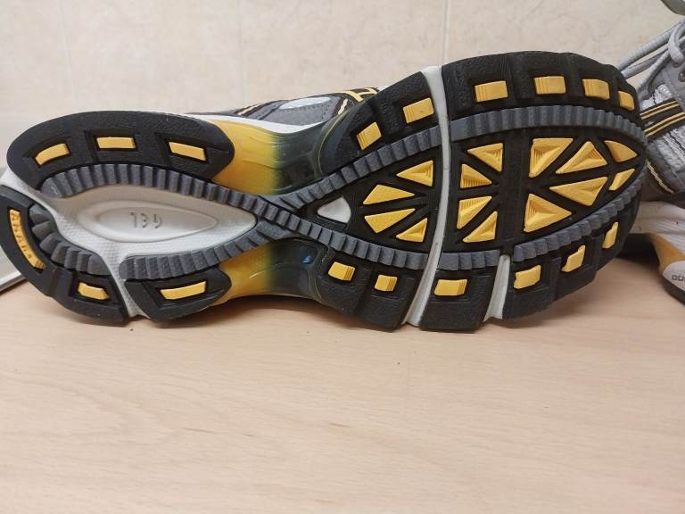 Men's asics trainer