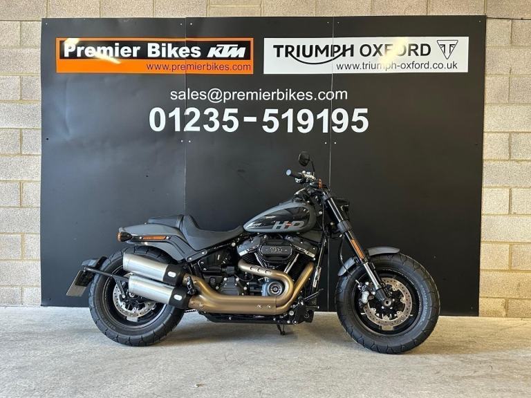 STUNNING ONE OWNER 2023/23 HARLEY-DAVIDSON FXFBS FAT BOB 114 MOTORCYCLE 