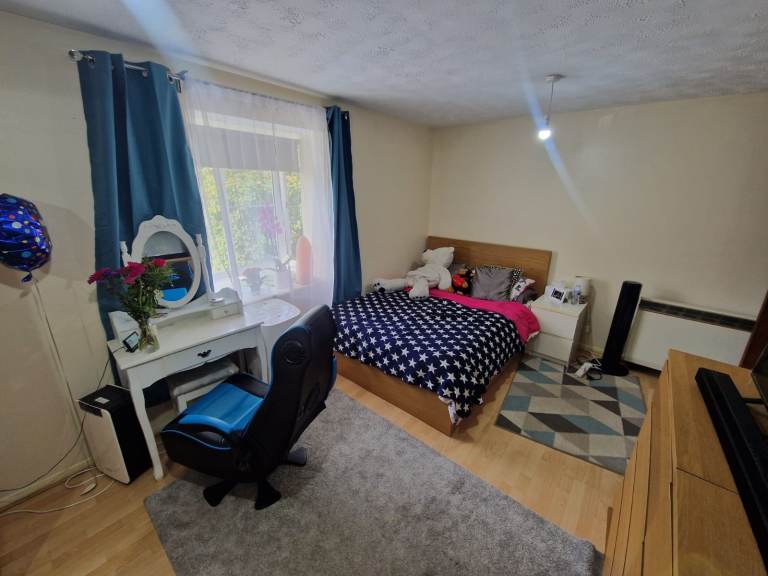 Studio Flat FOR RENT - Elmore Close, HA0
