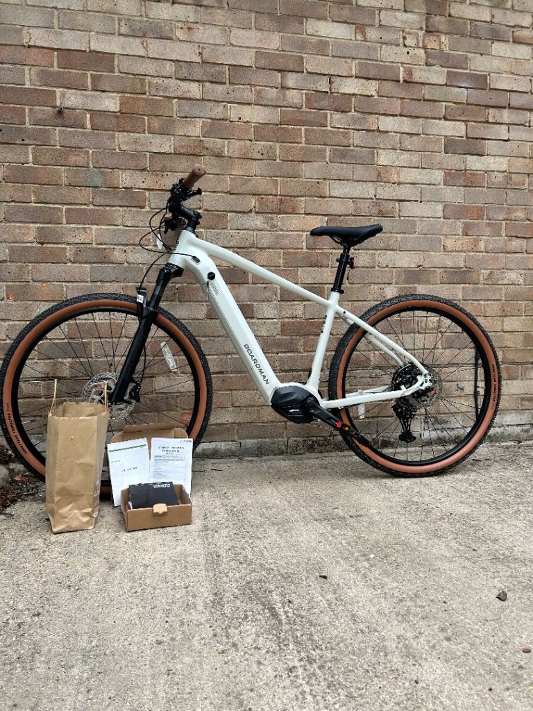 2026 Boardman MTX-E 8.9 Electric Bike