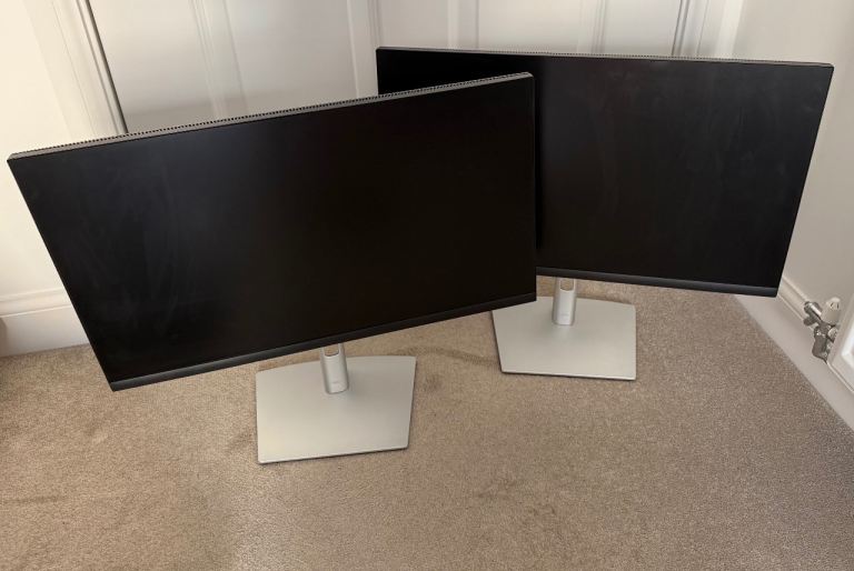 Dell P2422H Flat Panel Monitor