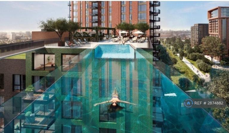 1 bedroom in Viaduct Gardens, London, SW11 (#2874882)