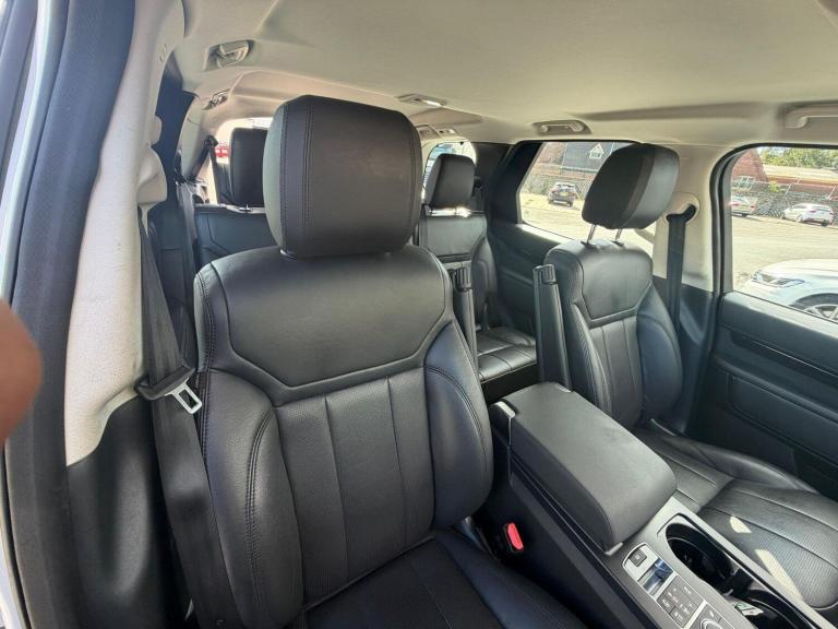 2017 Land Rover Discovery 2.0 SD4 SE 5dr Auto ESTATE DIESEL Automatic