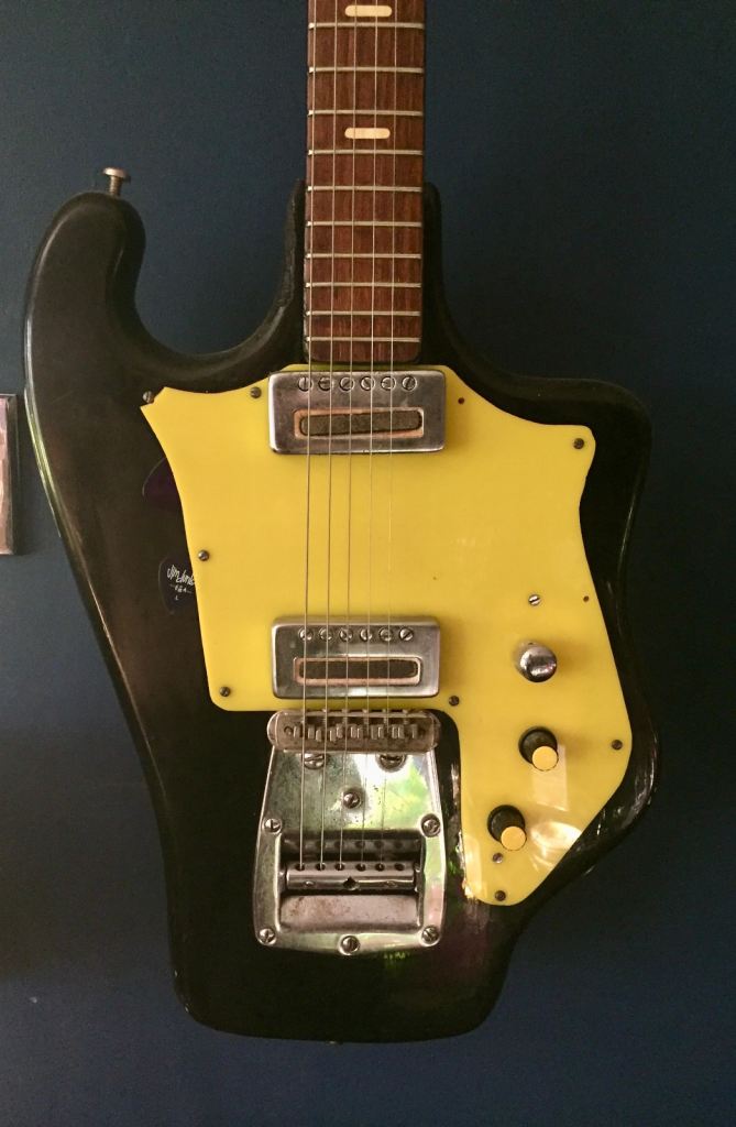 Soviet Vintage Guitar- Tonika EGS-650