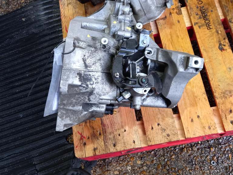 Ford Focus Gearbox 2014-2019 M8db 1.5l 6 Speed Manual B6