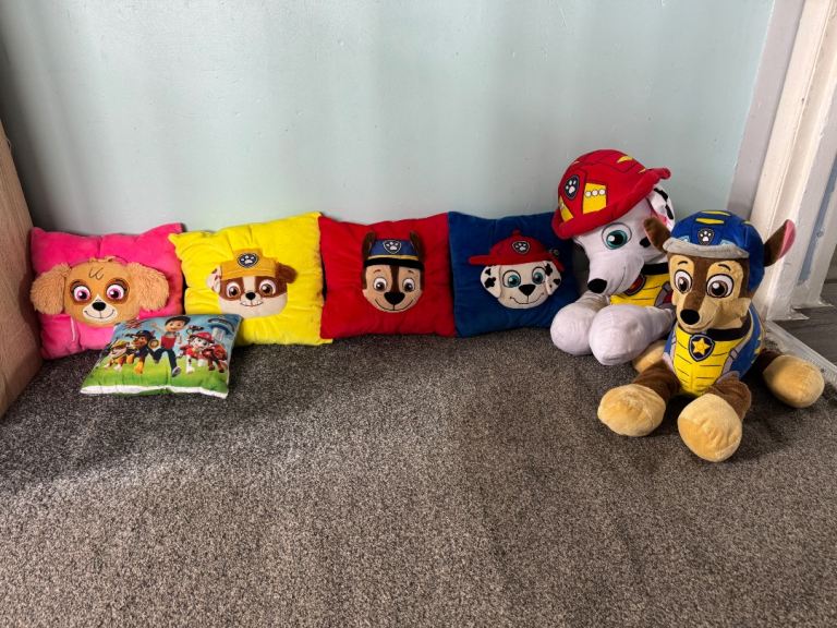 Paw Patrol Cushion Set & Plush Toys – Good Condition