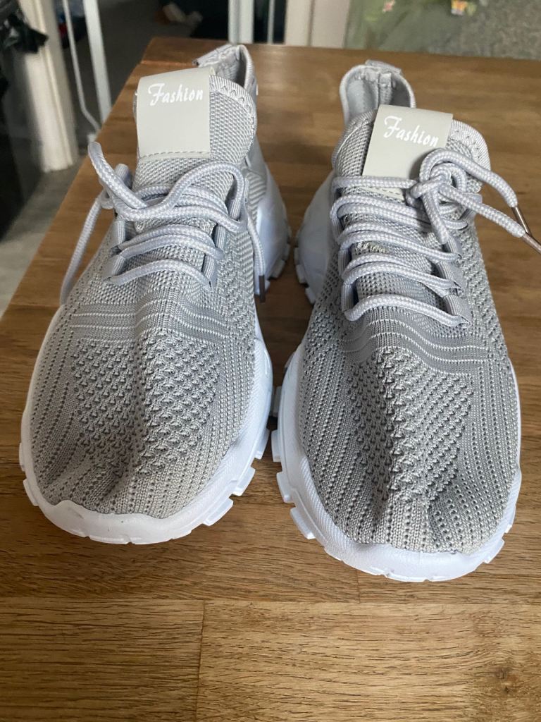 Lightweight trainers