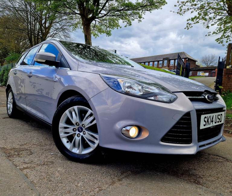 FORD FOCUS TITANIUM NAVIGATOR 1.6 TDCi *£20 TAX / FULL SERV HISTORY /  FULLY LOADED**