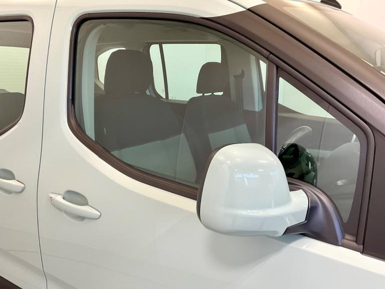 2019 Citroen Berlingo 1.5 BlueHDi 130 Flair M 5dr EAT8 Estate Diesel Automatic