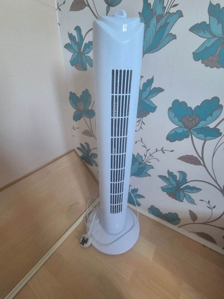 White Tower Fan – Good Condition, Fully Working