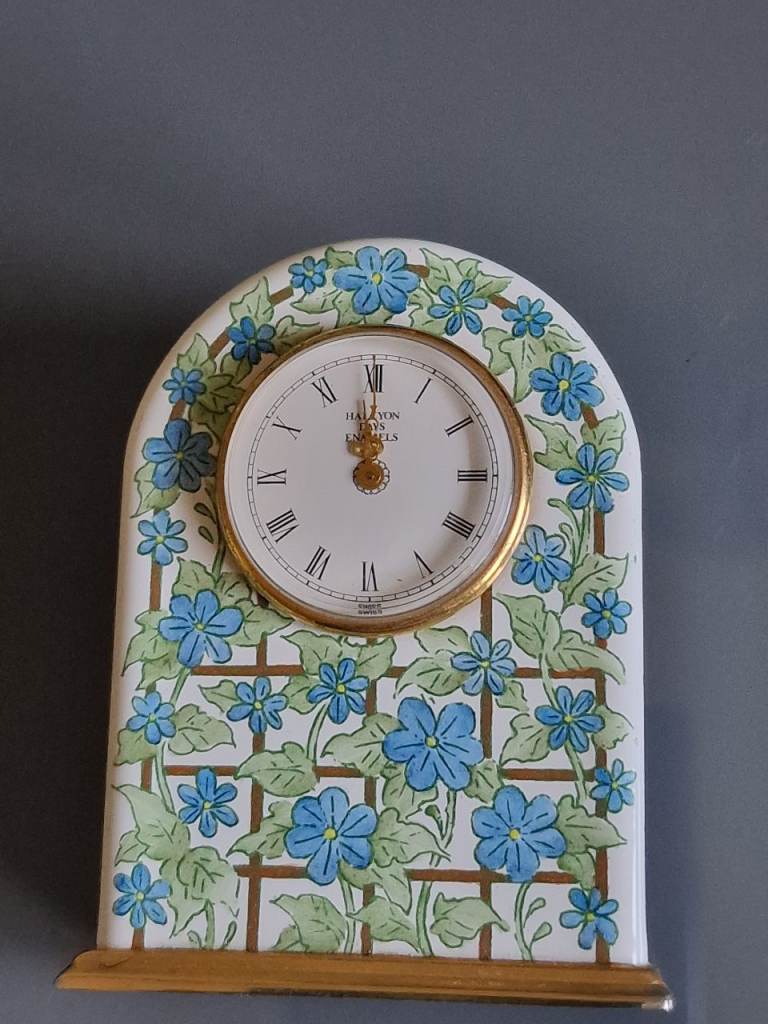 HALCYON DAYS Enamels Minature Mantle Clock 'Forget-Me-Not'