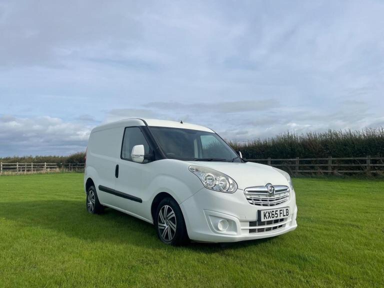 VAUXHALL COMBO 1.3 CDTi 2000 ecoFLEX 16v FWD L1 H1 (s/s) 3dr 2016