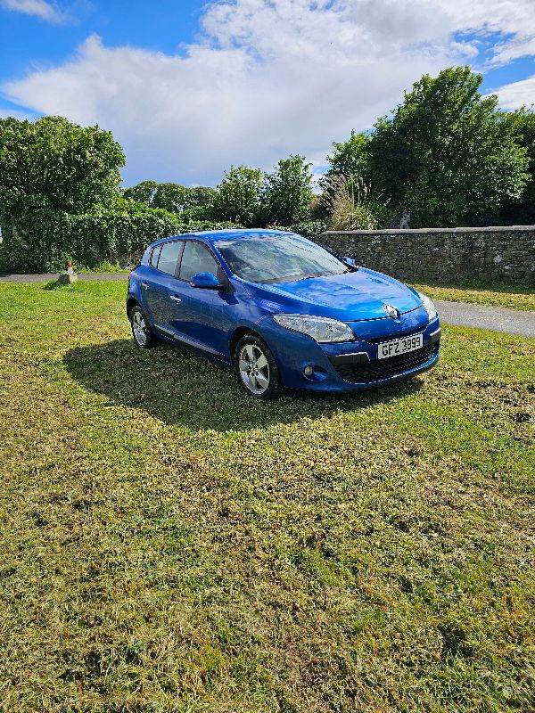 Renault, MEGANE, Hatchback, 2011, Manual, 1598 (cc), 5 doors