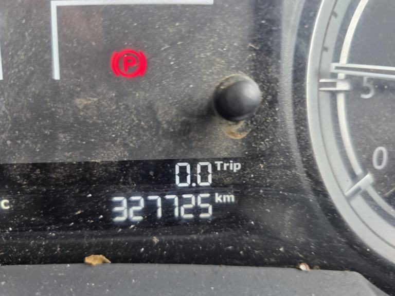 2015 DAF CF 75.330 26T FLATBED WITH MOFFETT ATTACHMENTS